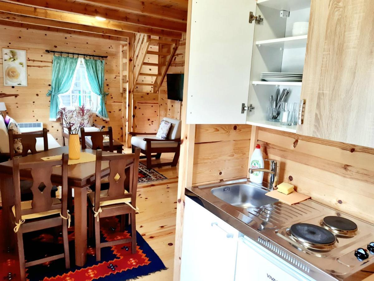 El Paso City, Zlatibor - Unique Wooden Cottages, Treehouse, Wild West Rooms, Accommodation 1-6 People מראה חיצוני תמונה