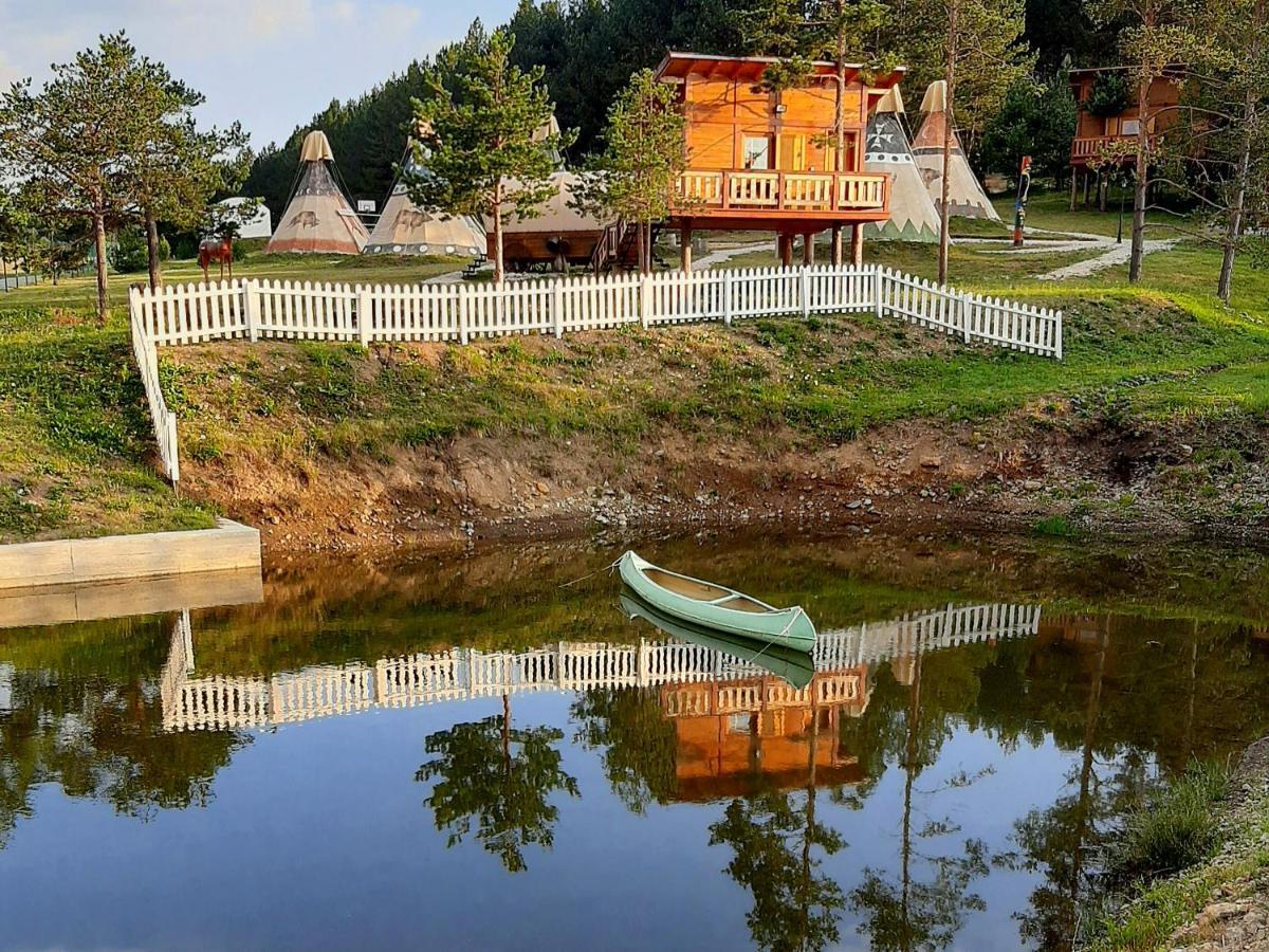 El Paso City, Zlatibor - Unique Wooden Cottages, Treehouse, Wild West Rooms, Accommodation 1-6 People מראה חיצוני תמונה