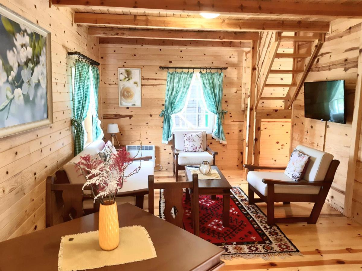 El Paso City, Zlatibor - Unique Wooden Cottages, Treehouse, Wild West Rooms, Accommodation 1-6 People מראה חיצוני תמונה