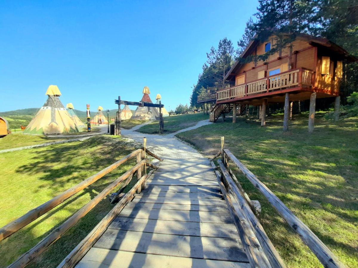 El Paso City, Zlatibor - Unique Wooden Cottages, Treehouse, Wild West Rooms, Accommodation 1-6 People מראה חיצוני תמונה